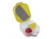 Lunchbox dla dziecka z licznymi przegrodami w żółto - szarej kolorystyce.