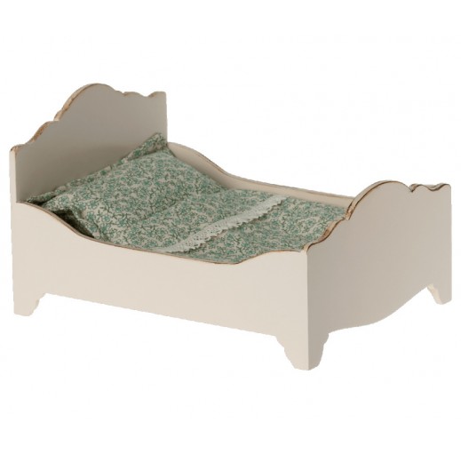 Małe, drewniane łóżeczko dla myszek i króliczków Maileg.