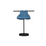 Niebieska sukienka dla laleczki uszyta z muślinu.