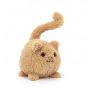 Pluszowa zabawka kotek w kolorze jasno brązowym.